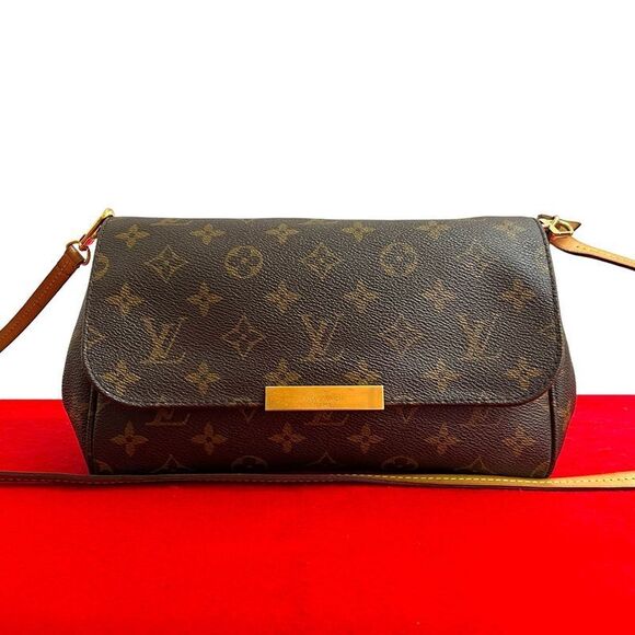 Louis Vuitton Handbags - Louis Vuitton Favorite MM Leather 2way Chain Handbag Shoulder Bag Pochette